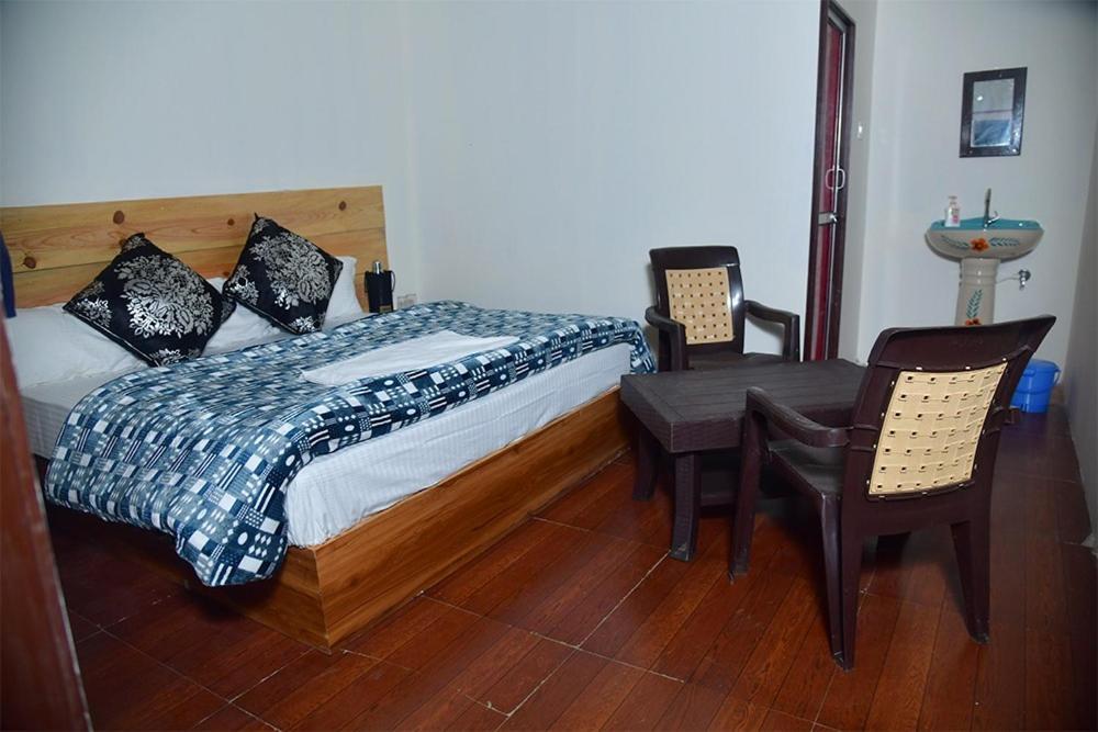 Отель Rudra Camp Chopta Экстерьер фото